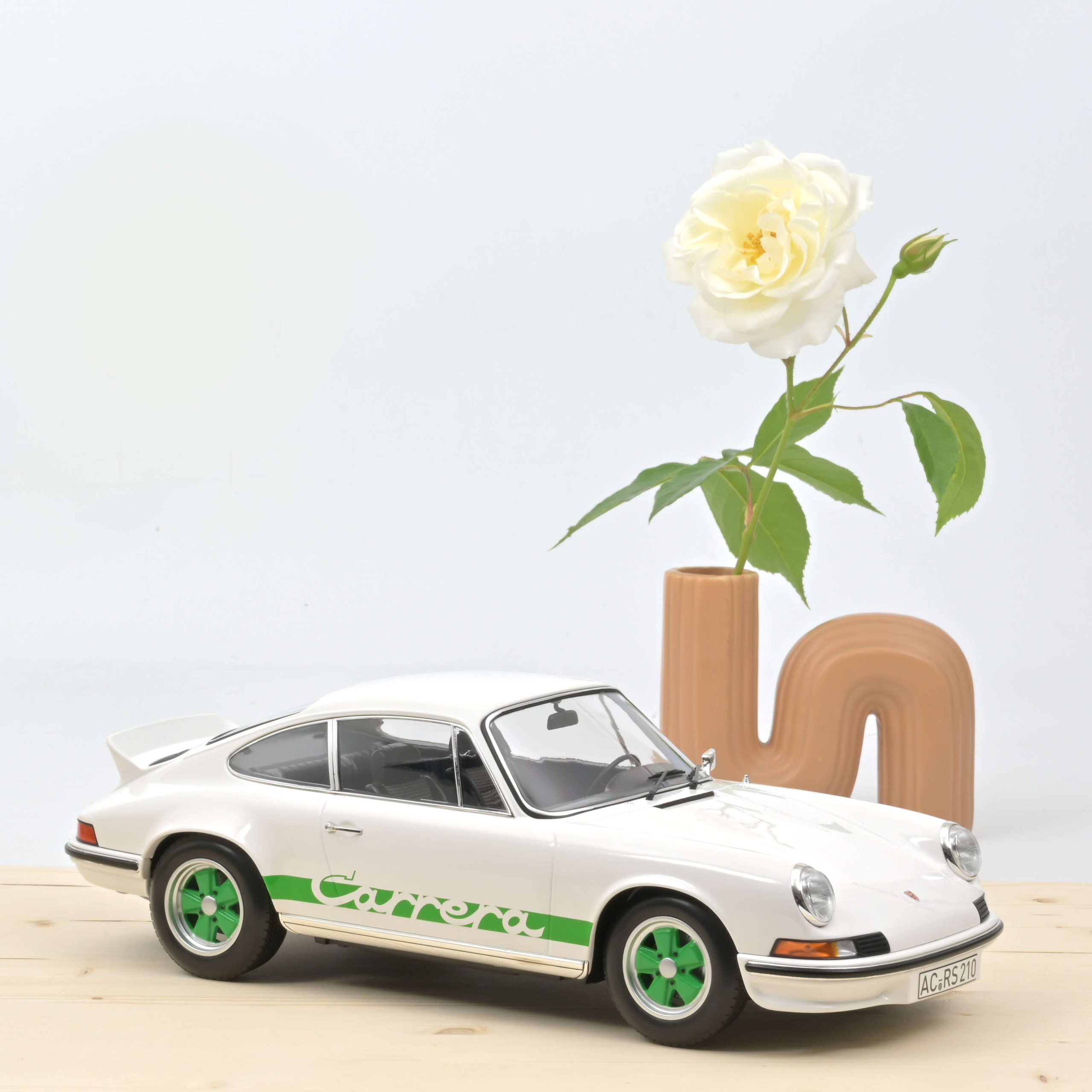 Porsche 911 Carrera RS 2.7 1973 Blanc/Vert 1/12