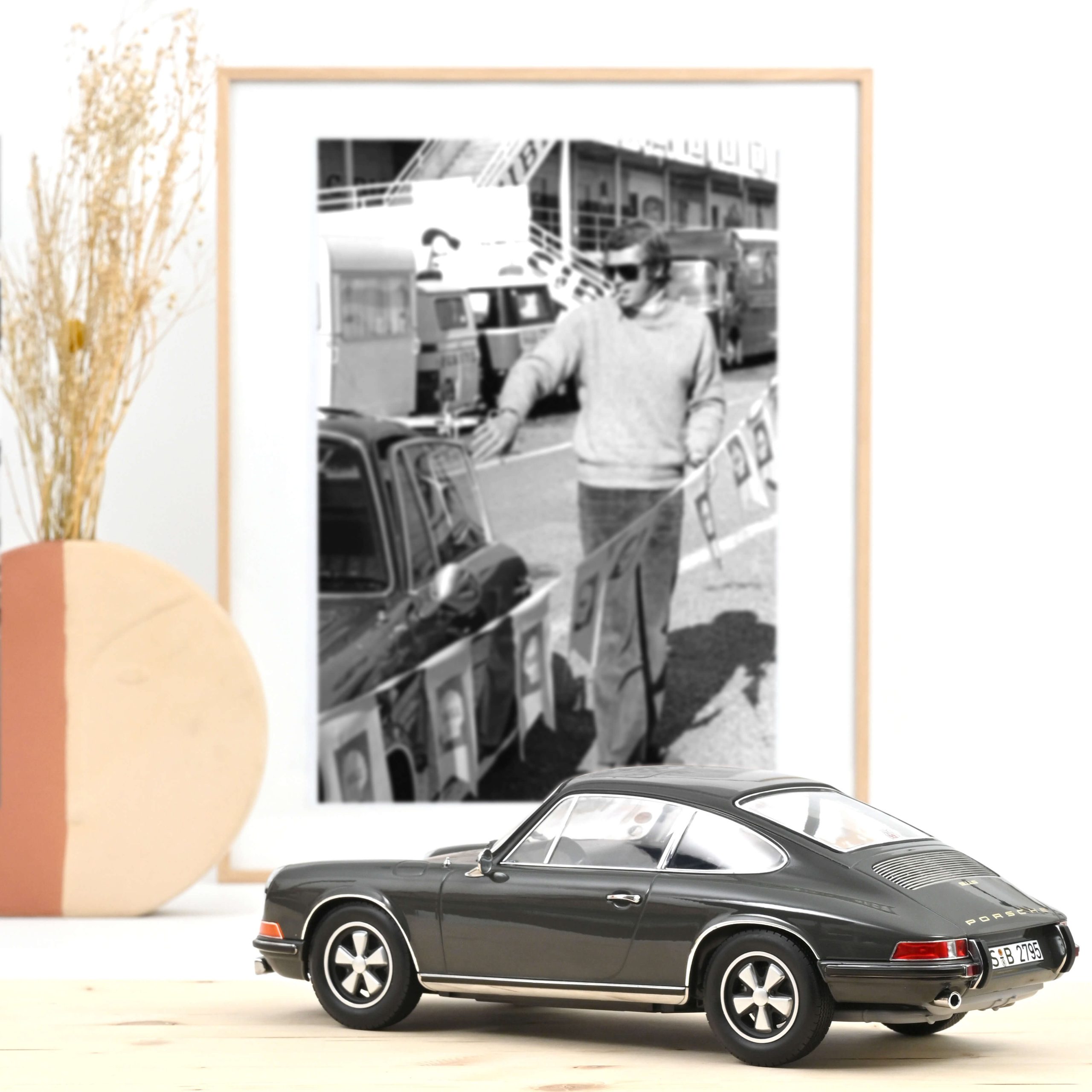Porsche 911 S 1970 Gris ardoise 1/12 – Image 2