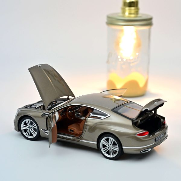 Bentley Continental GT 2018 Cachemire foncé métallisé 1/18