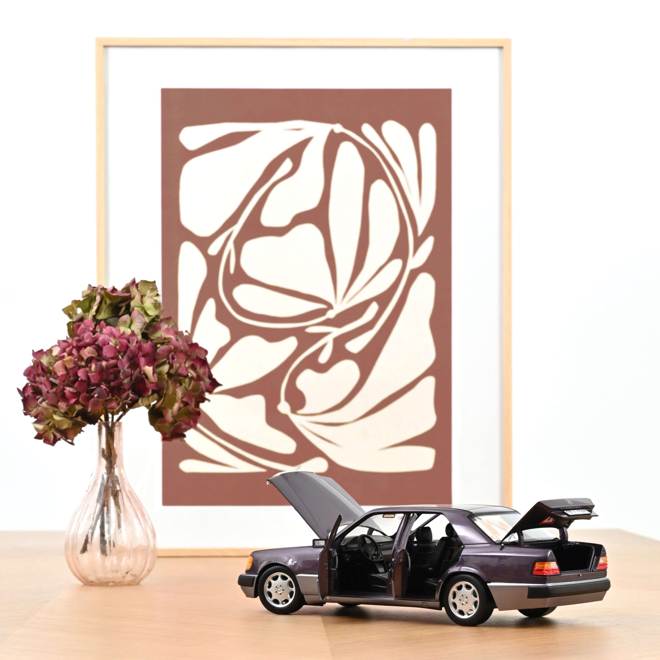 Mercedes-Benz 500 E 1990 Bornite met 1/18 - 300pcs – Image 2