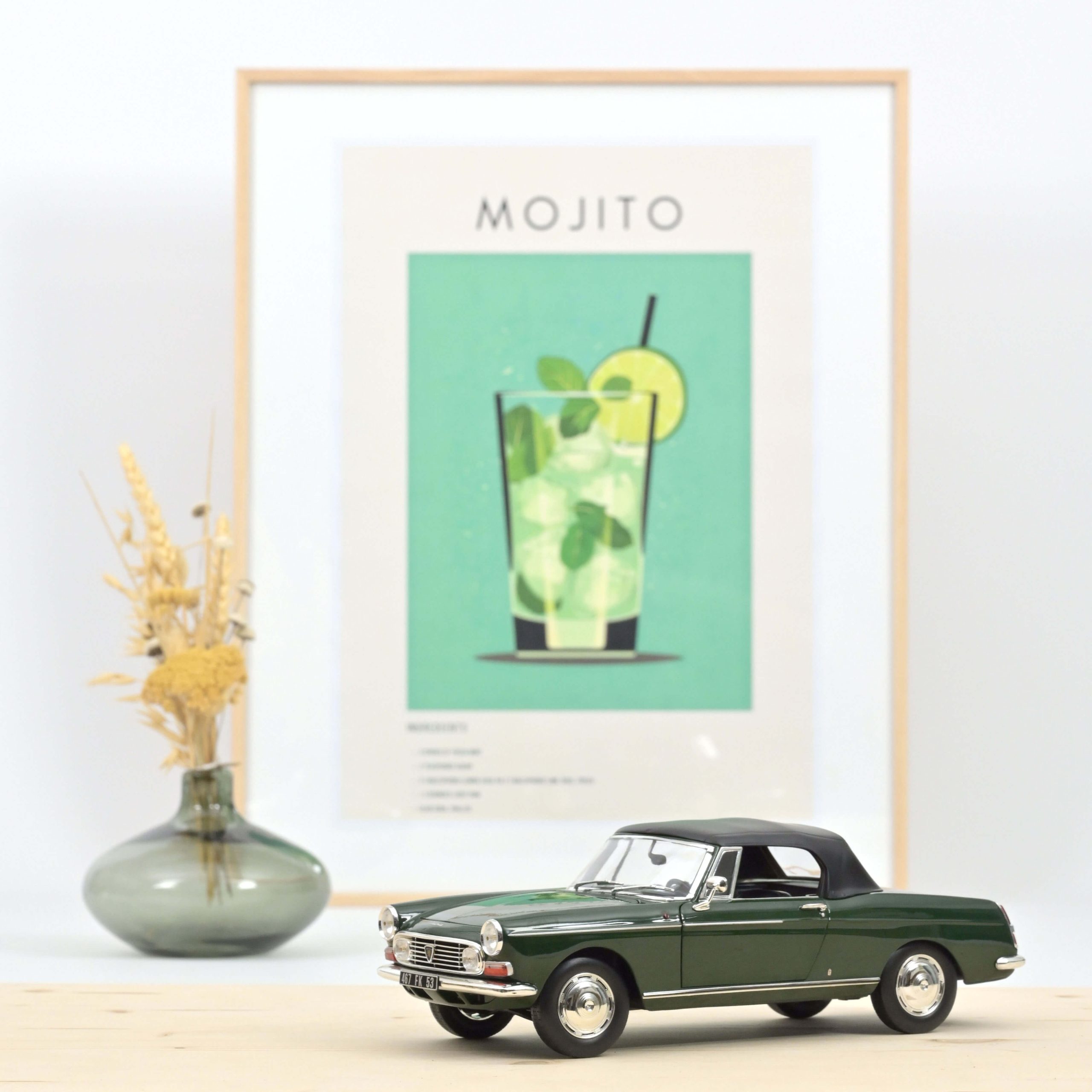 Peugeot 404 Cabriolet 1967 Vert Antique 1/18 - 200pcs