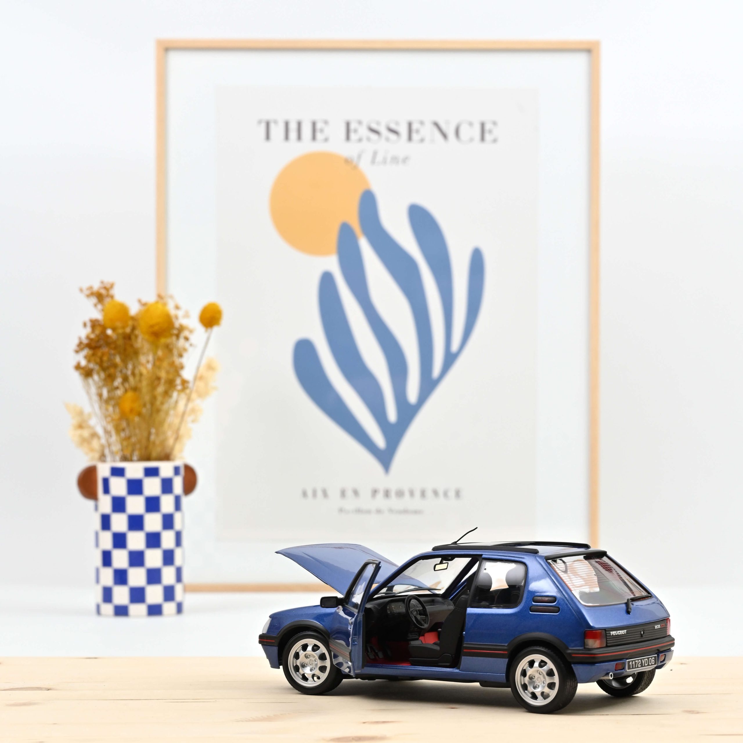 Peugeot 205 GTi 1.9 avec toit ouvrant 1992 Bleu Miami 1/18 – Image 2