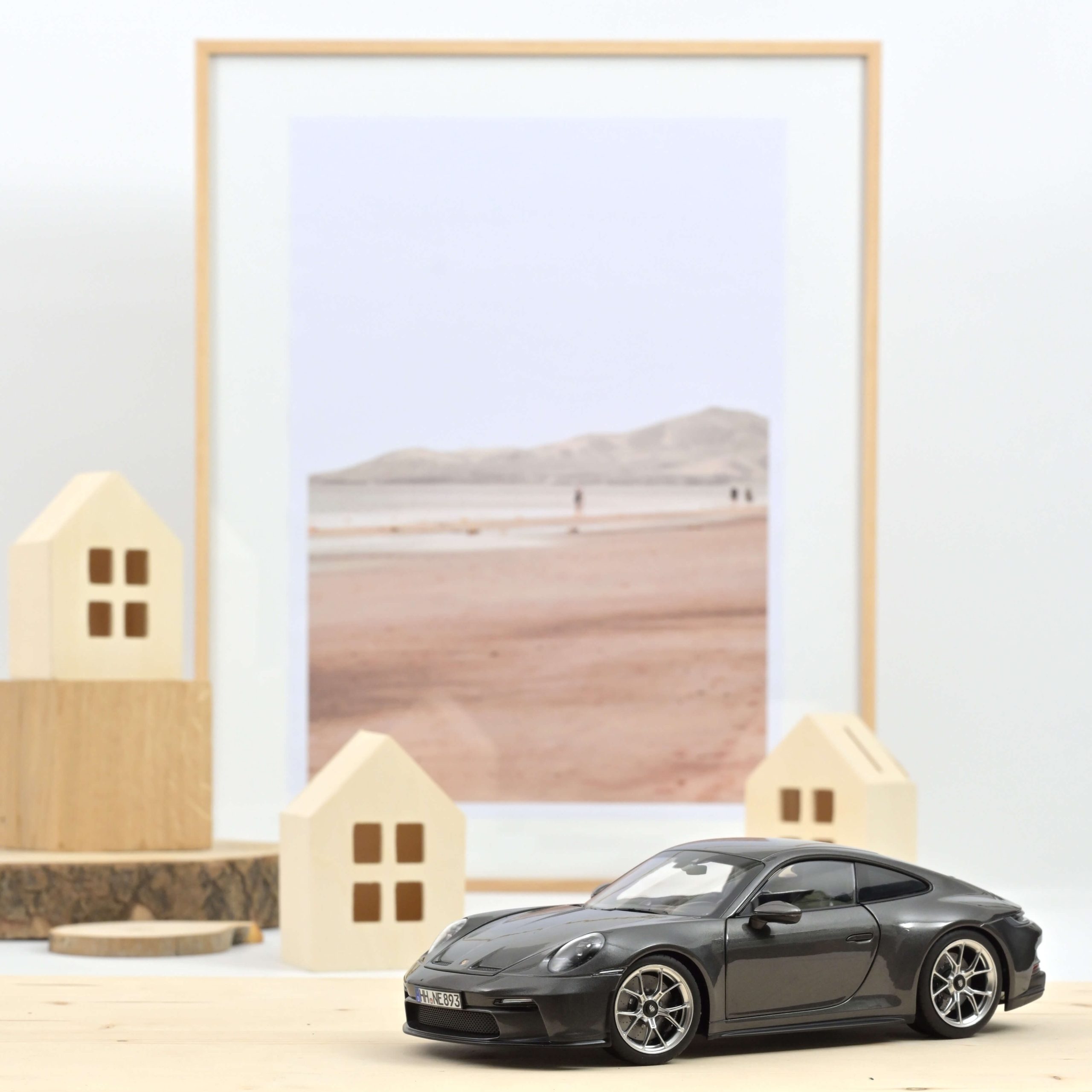 Porsche 911 GT3 avec Touring Package 2021 Gris métallisé 1/18
