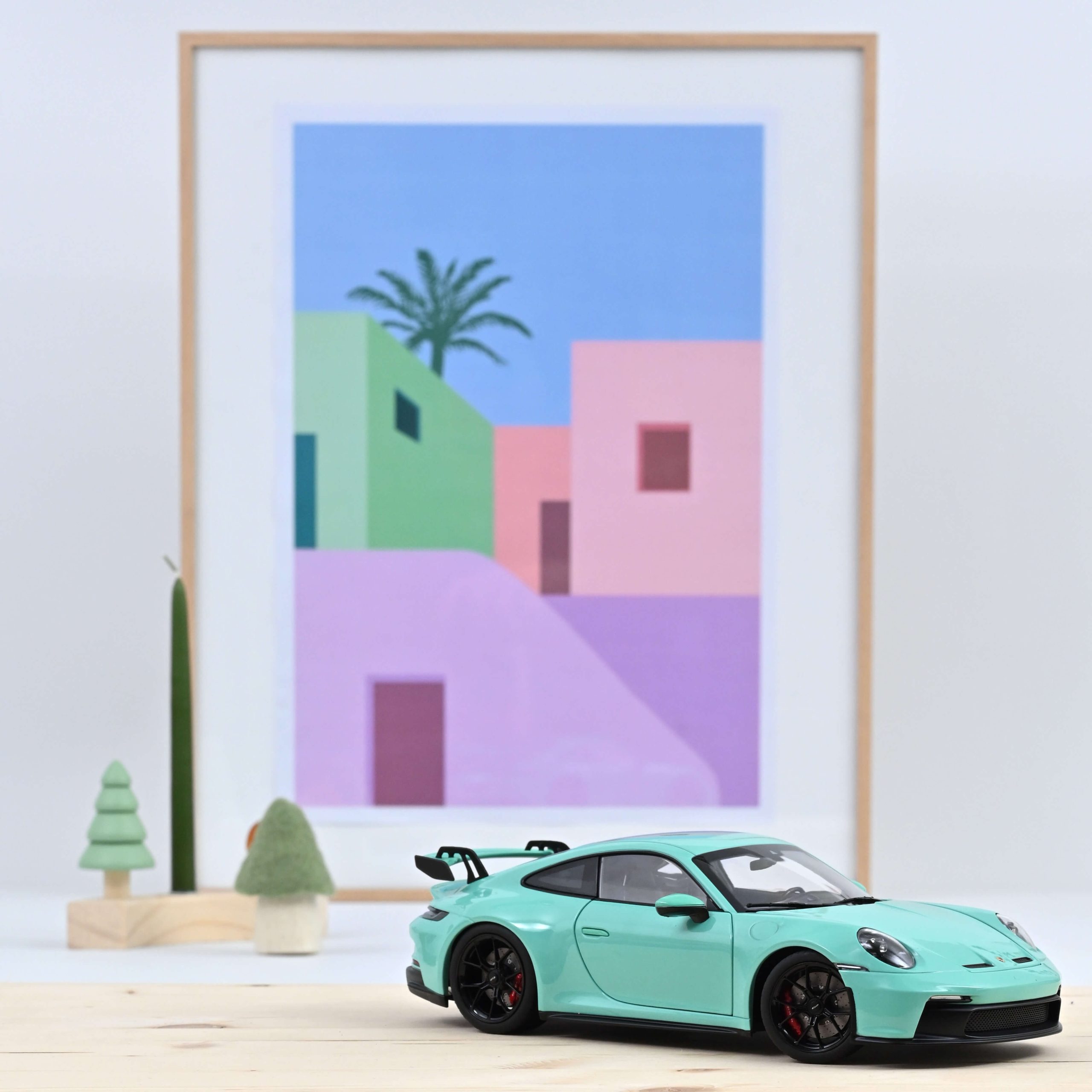 Porsche 911 GT3 2021 Menthe avec roues noires 1/18