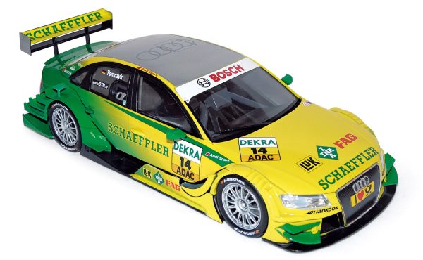 Audi A4 DTM 2011 14 Audi Sport Equipe Phoenix Martin Tomczyk 1/18