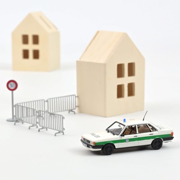 Audi 80 Police de Niederkaltenkirchen 1/43