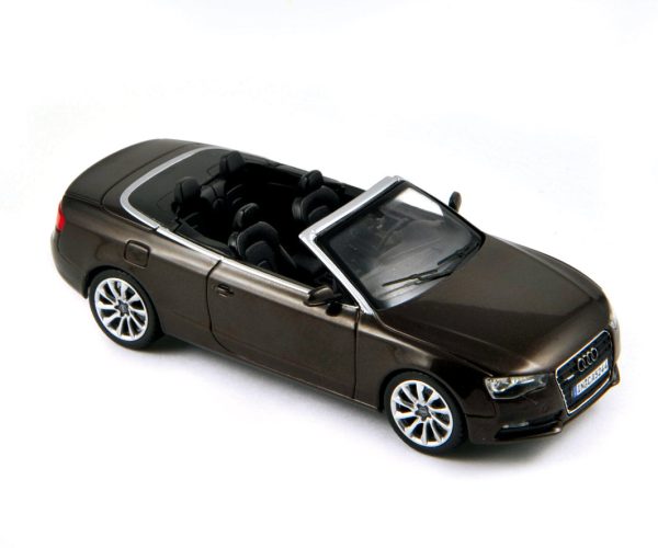 Audi A5 Cabriolet 2012 Marron métallisé 1/43