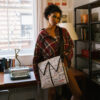 Basq Crossbody Messenger Bag – Image 4