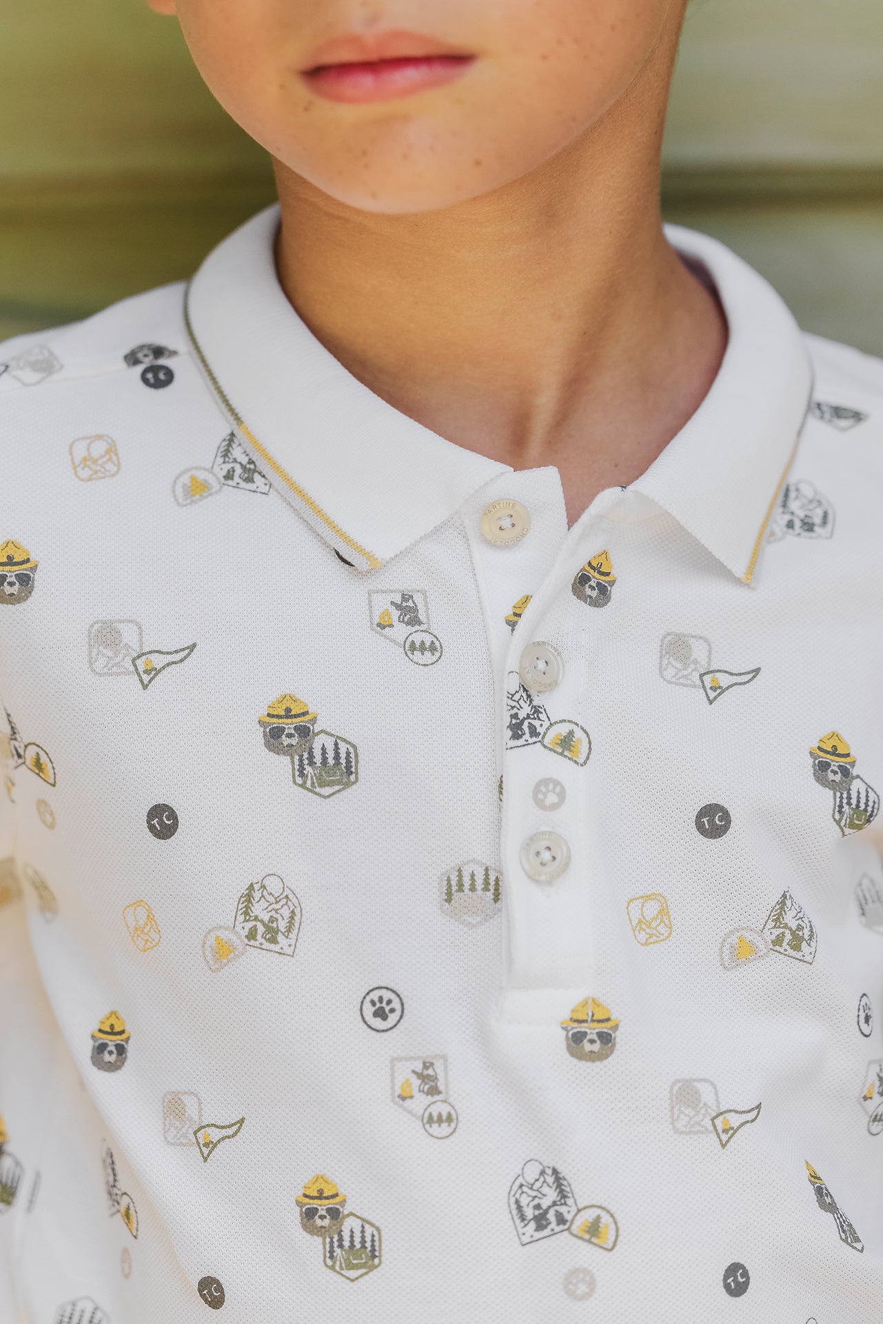 Polo - Vert fougère illustration explorateur – Image 2