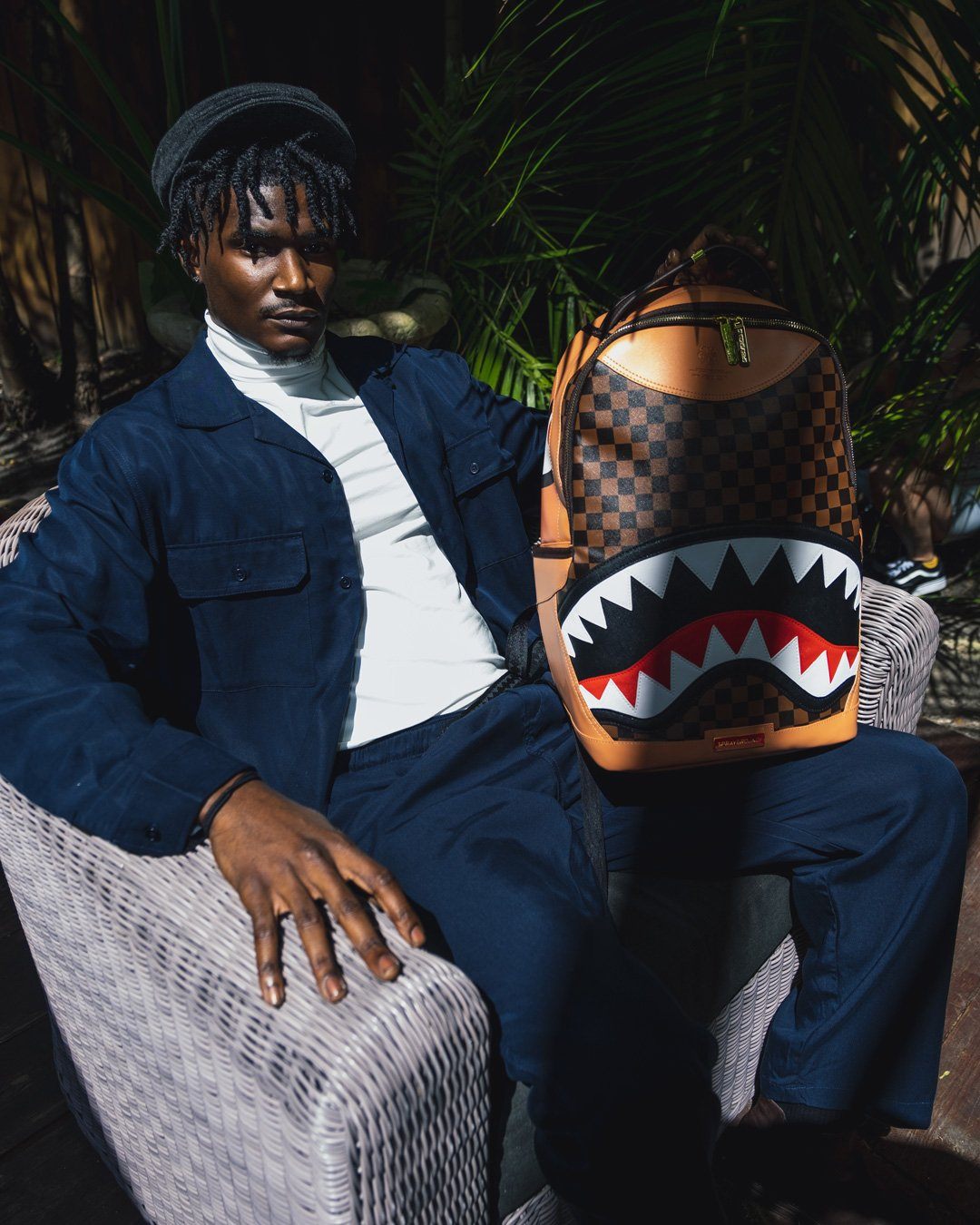 Henny Air To The Throne Backpack (dlxv) – Image 2